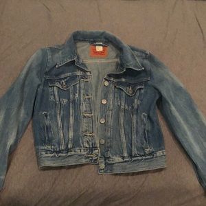 Levi’s cropped trucker jacket